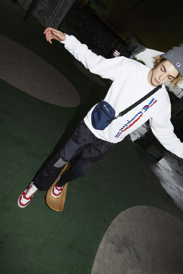 阿迪和耐克哪个鞋穿着最舒服,nike和阿迪达斯哪个更潮