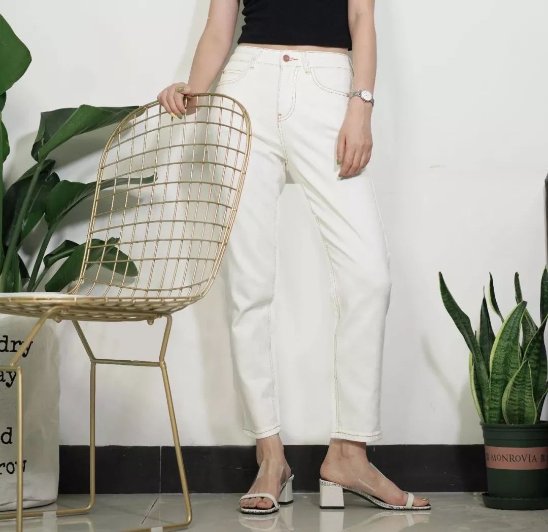 我试了九条白色牛仔裤，这四条太太太好穿了！