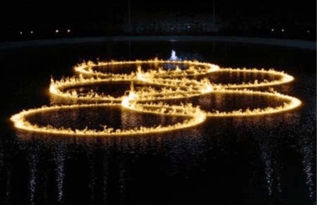 东京奥运会闭幕式上的五环真漂亮,2020年东京奥运会开幕式表演五环