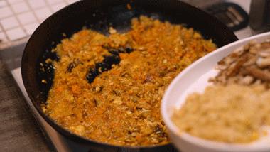 这么大的蟹粉灌汤包你吃过吗,用蟹粉烹制美味可口的蟹粉汤包