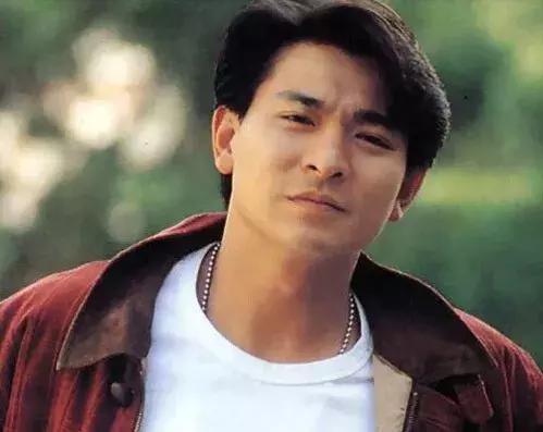 刘德华哭得最厉害的一次,刘德华唱中国人现场感动大哭视频