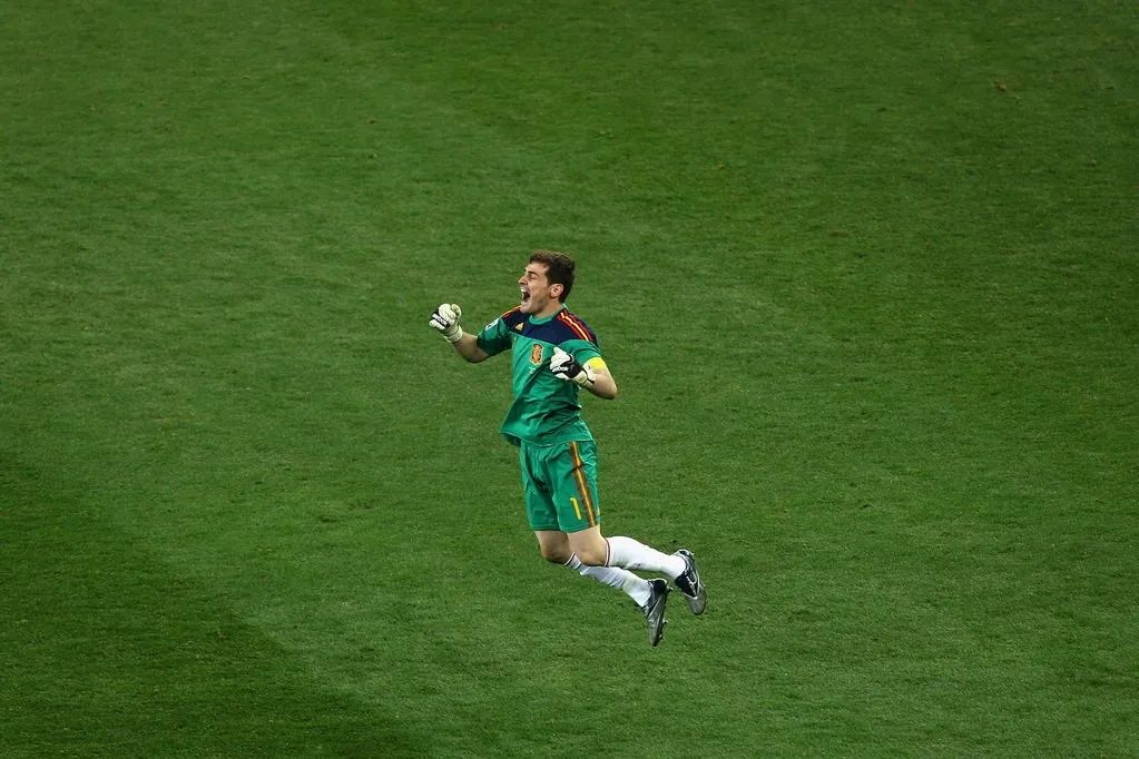 实况足球红卡用什么续约,实况足球红卡续约教程