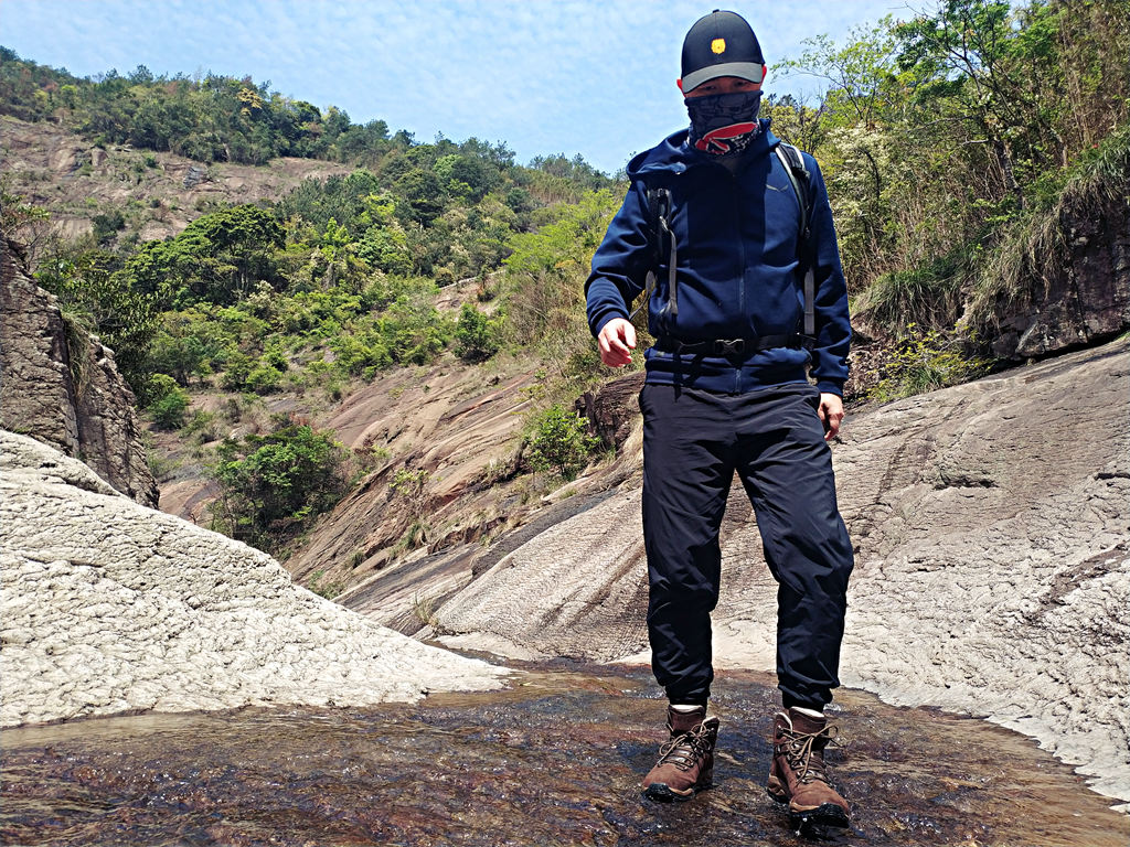 遨游仕l1登山鞋,bounce遨游仕t1b登山鞋户外测评