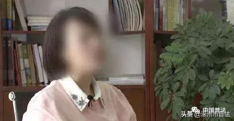 坐引擎盖女士维权事件真实情况,法制日报西安女车主判决