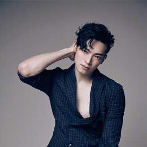 是学霸但是很想当学渣,是学霸却进了娱乐圈