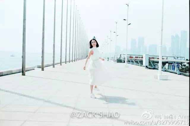 面部拍照僵硬如何拍照自然,拍照僵硬的女生怎么办