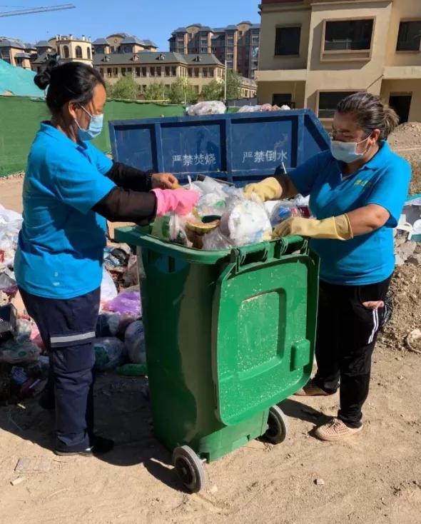 伊宁县疫情之下的我们,疫情期间医务人员不退缩