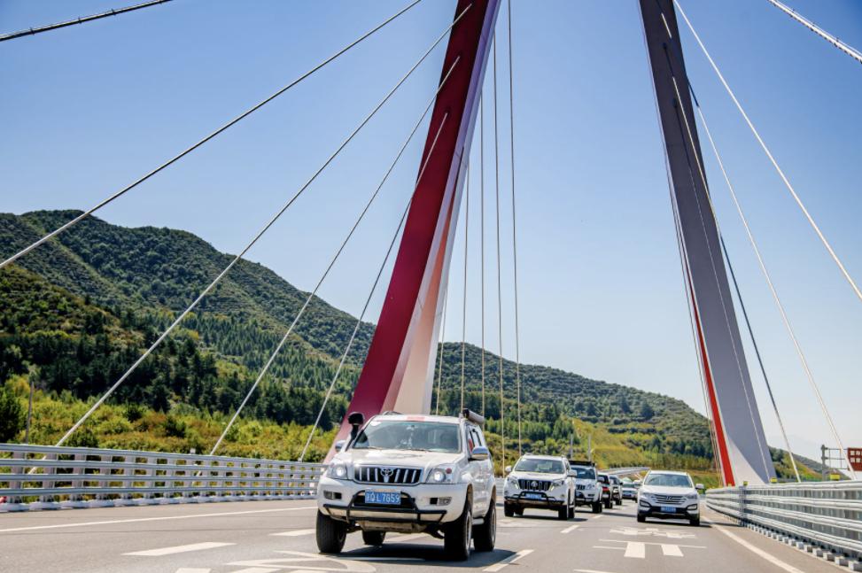 牧马人2.0t和普拉多4.0哪个好,普拉多与牧马人