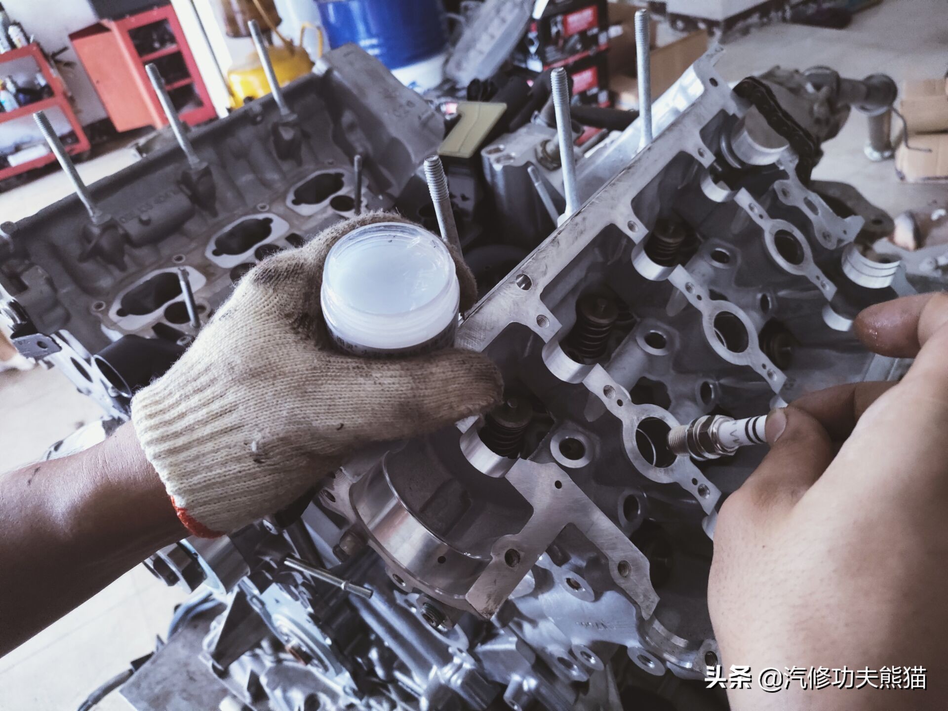 奥迪a8烧机油吗48v轻混,奥迪a8烧机油一千公里烧0.5正常吗