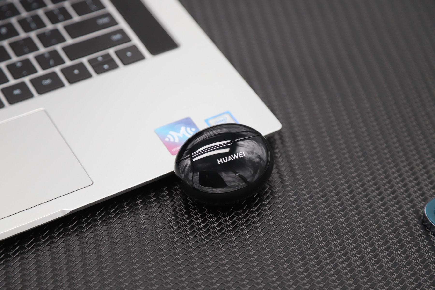 freebuds4i和freebudspro选哪个,freebudspro和freebuds4e哪个好