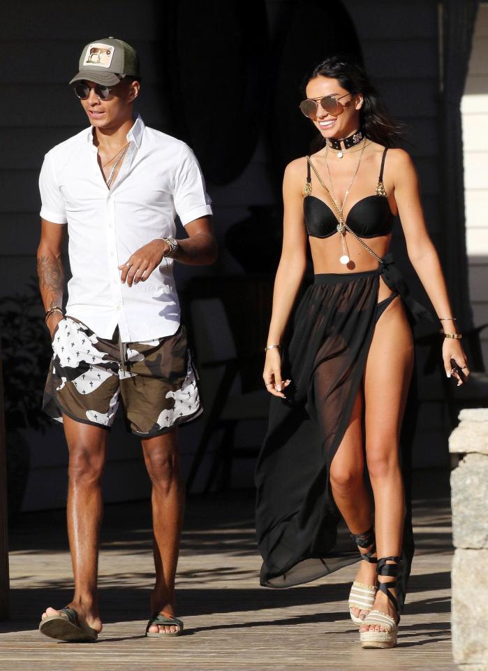 英国球星太太团,足坛十大最美太太团