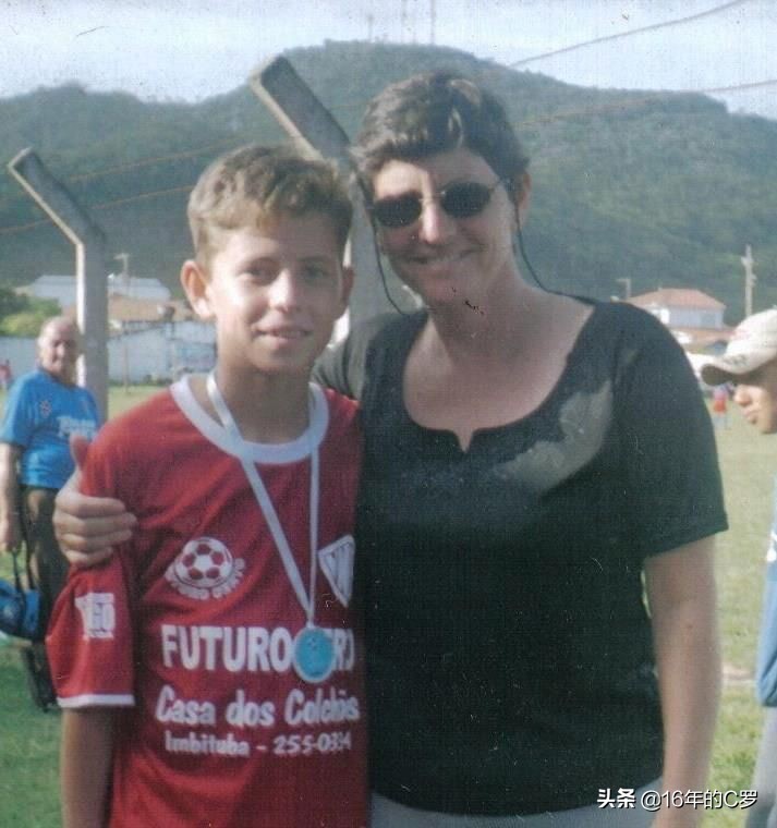 他是来自足球王国的草根，也是蓝衣军团的真核