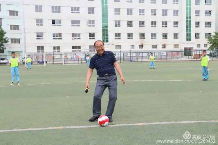 乌兰察布校长杯足球赛,青少年校园足球联赛拉开帷幕