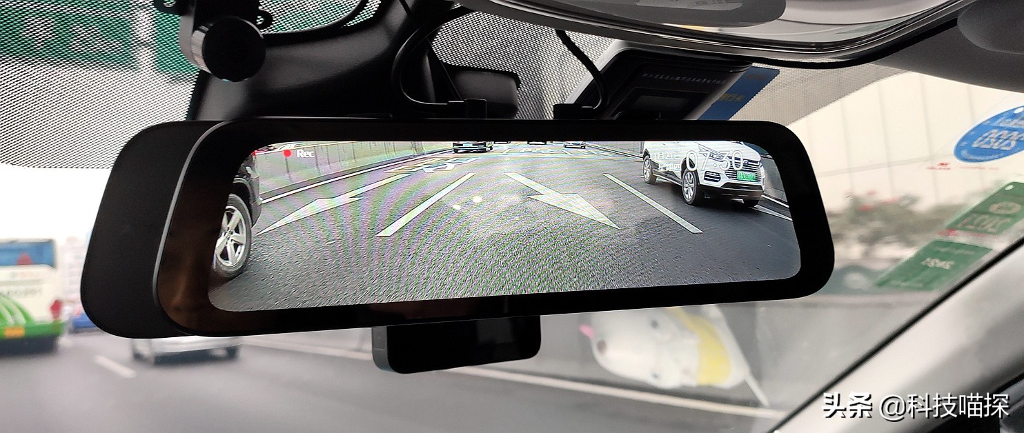 xt5流媒体后视镜怎么看行车记录仪,什么是流媒体后视镜行车记录仪