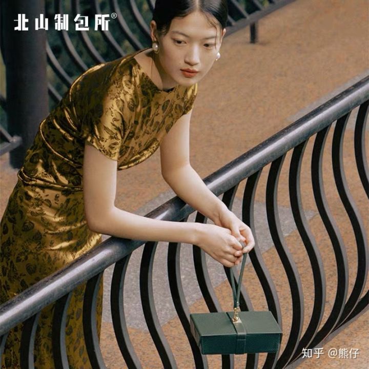 千元包包推荐轻奢20岁,千元小众包包推荐百搭平价