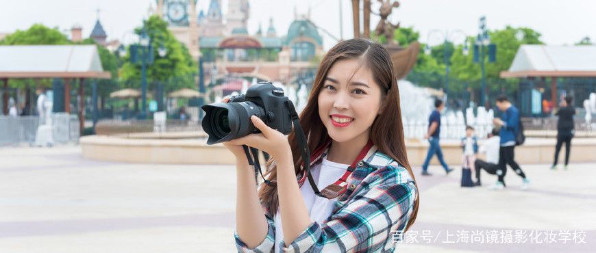 去影楼学摄影学徒有什么前途,想学摄影有学校培训吗