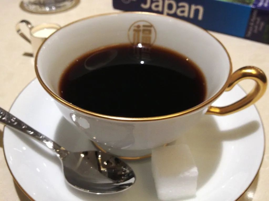 宸℃父鏃ユ湰,鏃ユ湰浜兘宸℃父