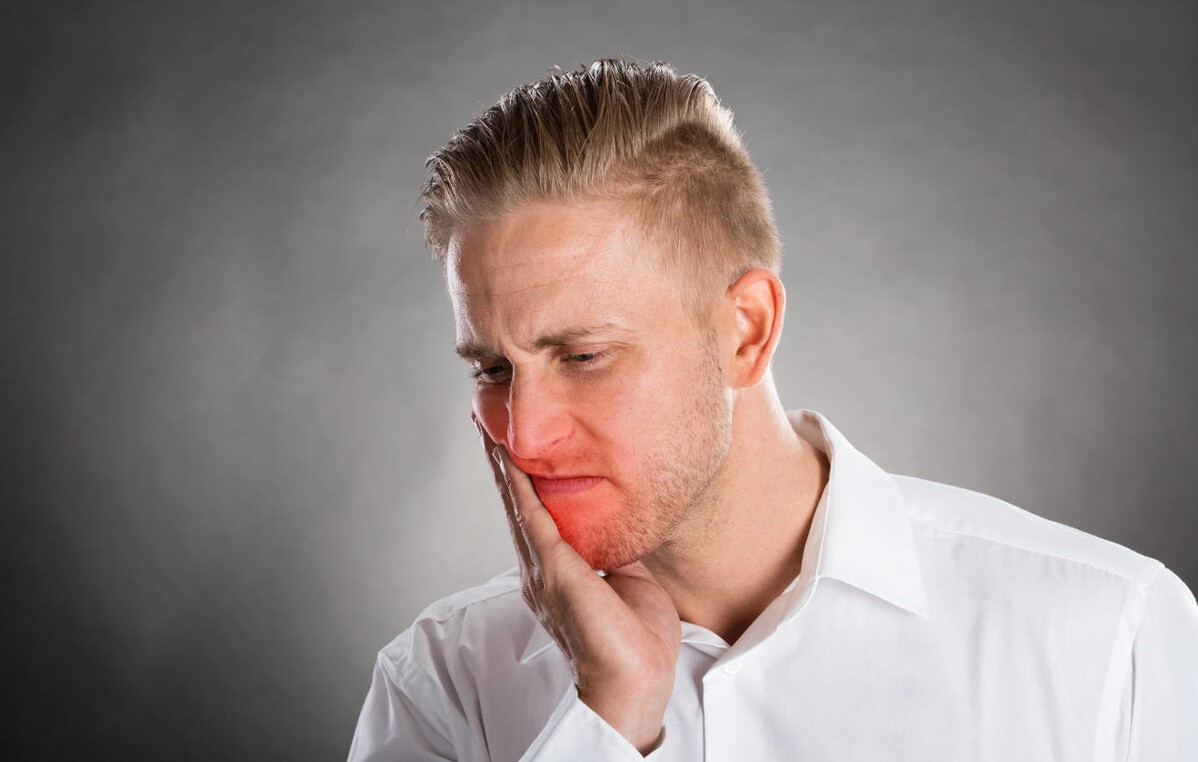 甲硝唑治疗口腔溃疡牙龈肿胀吗,甲硝唑治牙龈炎每次应该吃几粒