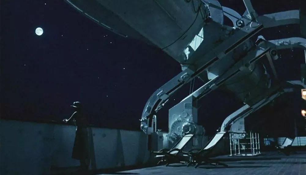 这部严重被低估的“情色”小说，我们需要重新解读它