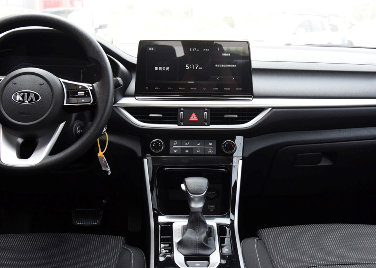 最新消息起亚k3报价直降价5万,起亚k3与现代选哪个