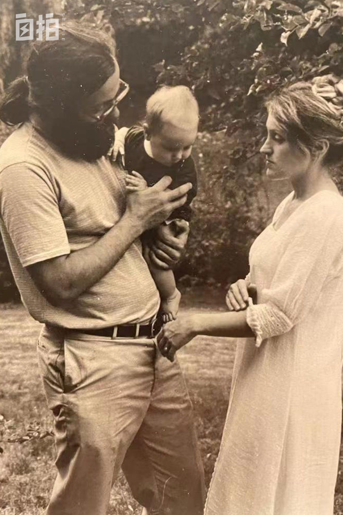 我叫曹操，美国人，娶北京姑娘、学中国文化，现在变成了北京大爷