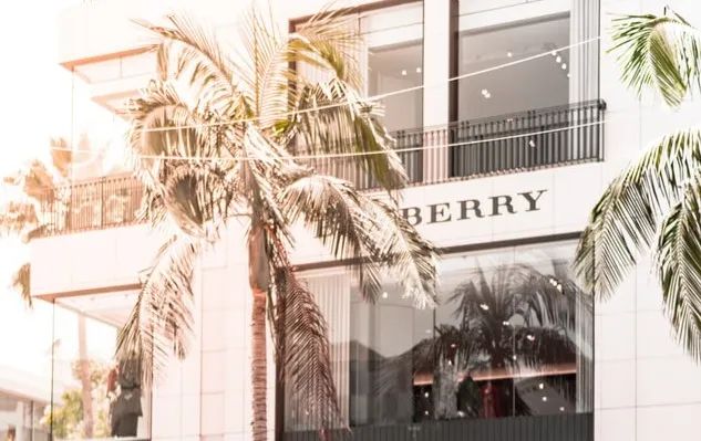 nike和耐克是同一牌子吗,nike有几个品牌系列