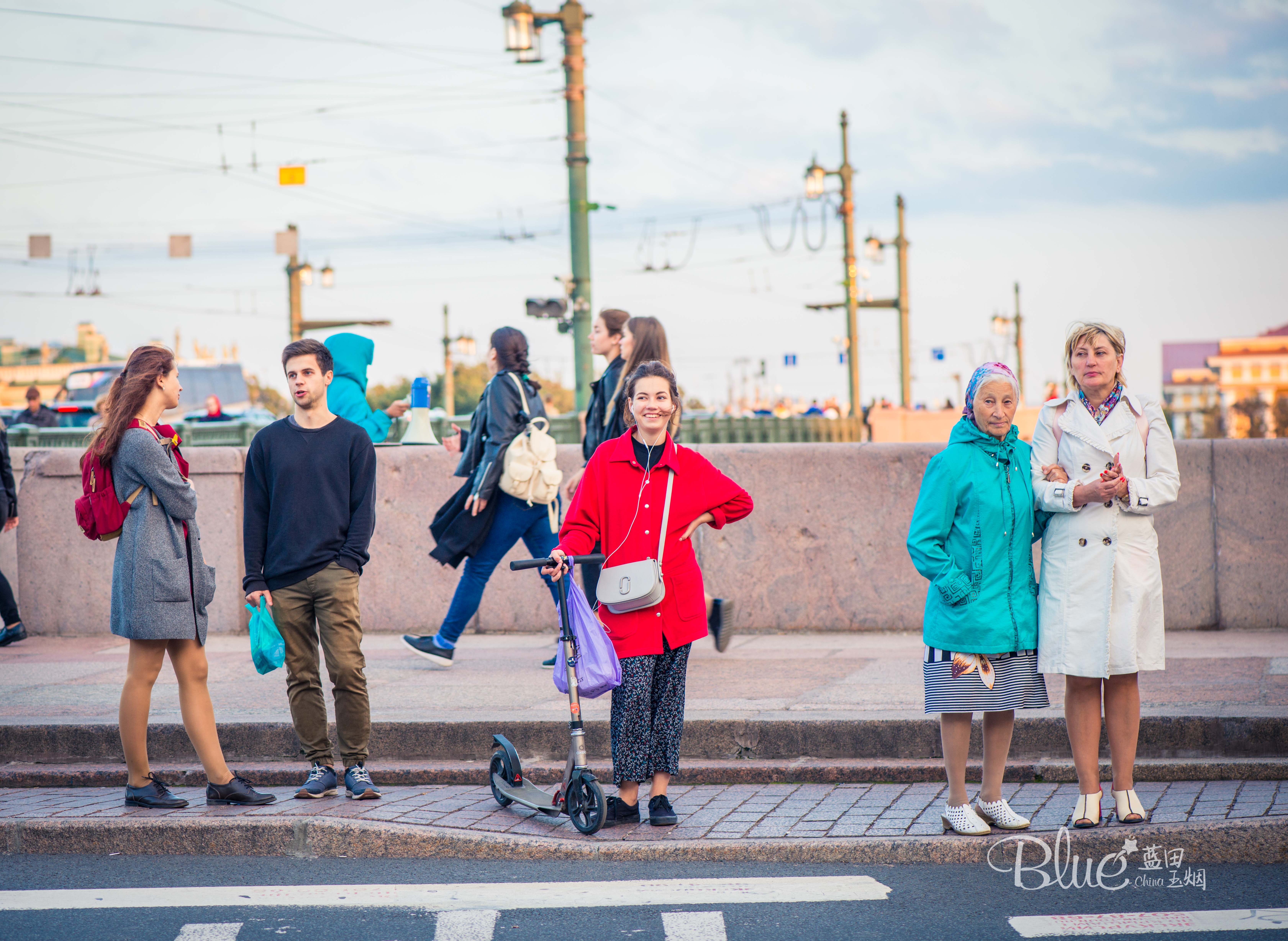 在战斗民族俄罗斯旅游，一看俄罗斯美少女，二看俄罗斯大妈变美妇