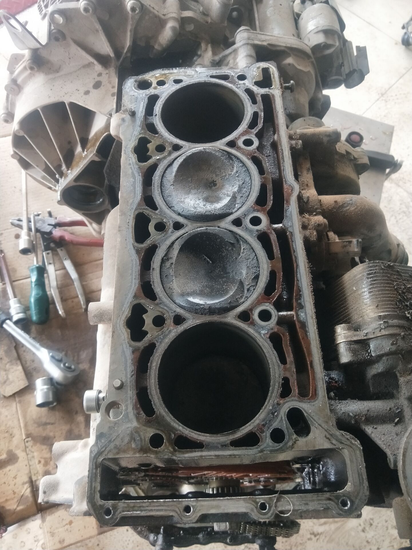 新帕萨特ea888大修多少钱,大众帕萨特ea888烧机油能修好吗