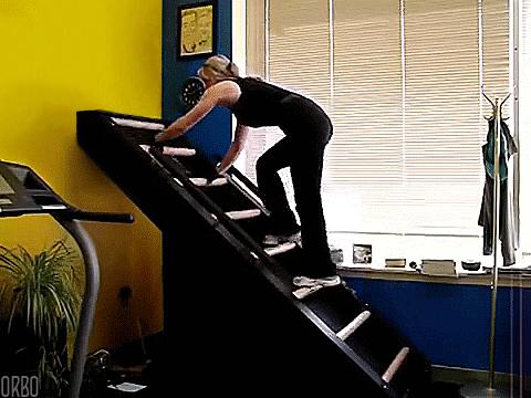 搞笑gif给你们表演个滑翔式刹车,搞笑灌篮动态图