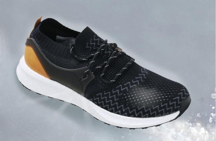 踩屎感极强的跑鞋,透气性好踩屎感强的跑鞋