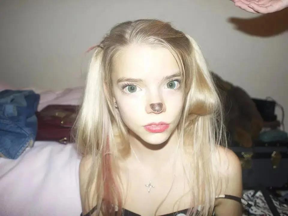 网飞剧女主颜值天花板,网飞爆剧女主