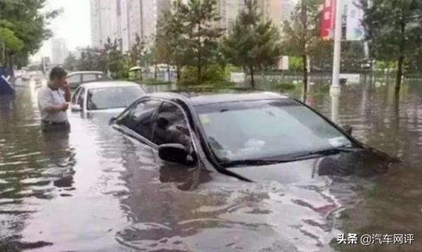 一般车子涉水怎么处理比较好,爱车涉水该怎么办