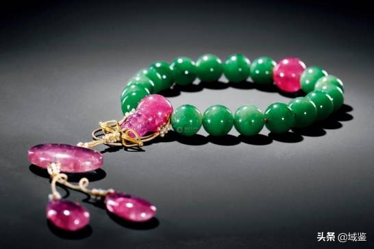 清朝皇室与朝珠,清朝皇帝的朝珠和108颗佛珠