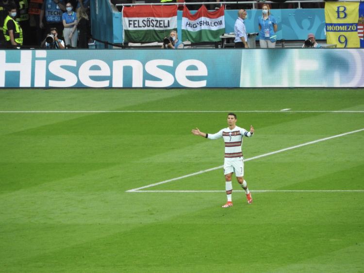 中国队买球,中国买下巴西