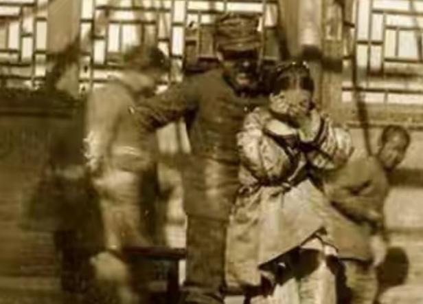 1900八国联军真实故事,1900八国联军攻占北京后如何退兵