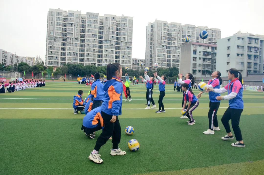 爱成都迎大运中小学足球比赛,爱成都迎大运篮球邀请赛