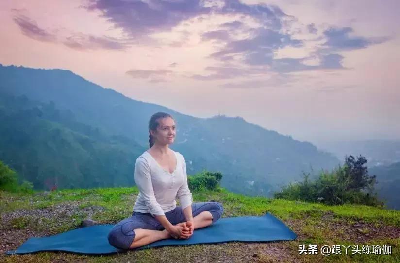 假胯宽最快最有效的动作,改善假胯宽最有效的瑜伽动作