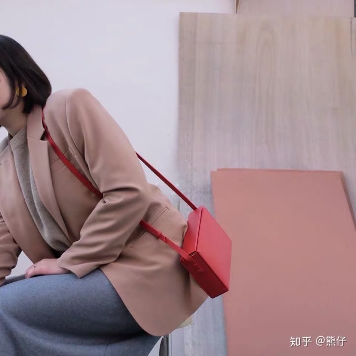 千元包包推荐轻奢20岁,千元小众包包推荐百搭平价