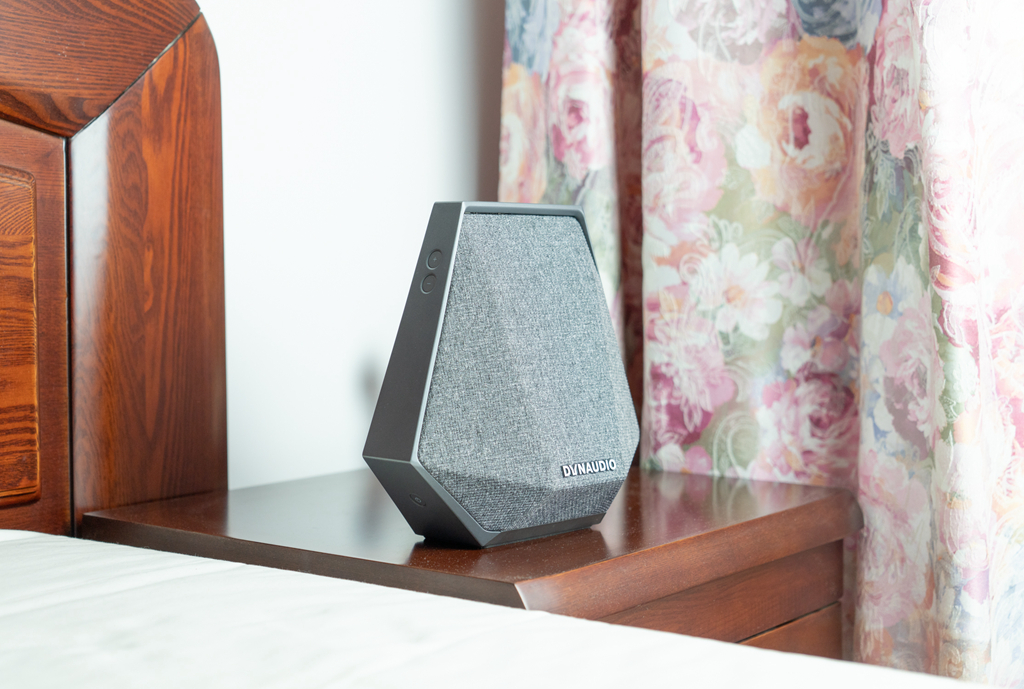 丹拿dynaudiomusic1到7哪个好,丹拿music1蓝牙音响低音太沉