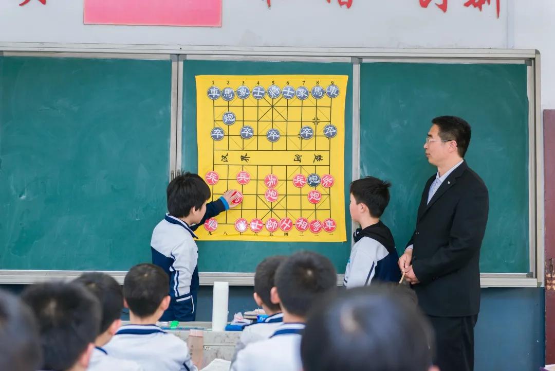 足球、跆拳道、葫芦丝、舞蹈唐河育才实验学校兴趣班趣味无极限