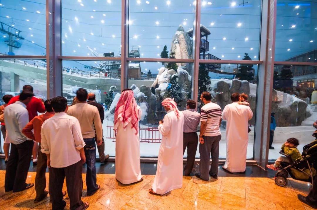 靠捡垃圾成了千亿富翁完整版,捡垃圾变成百万富翁