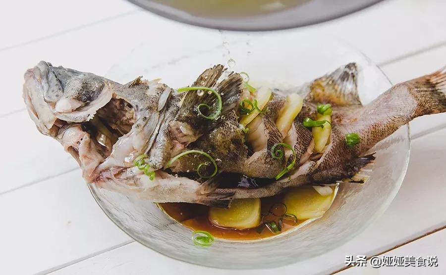 清蒸石斑鱼正宗的做法,清蒸石斑鱼的高档做法