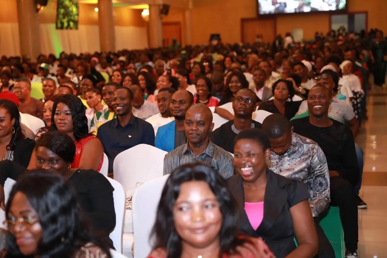 绿叶徐建成官方直播,绿叶科技集团董事长徐建成