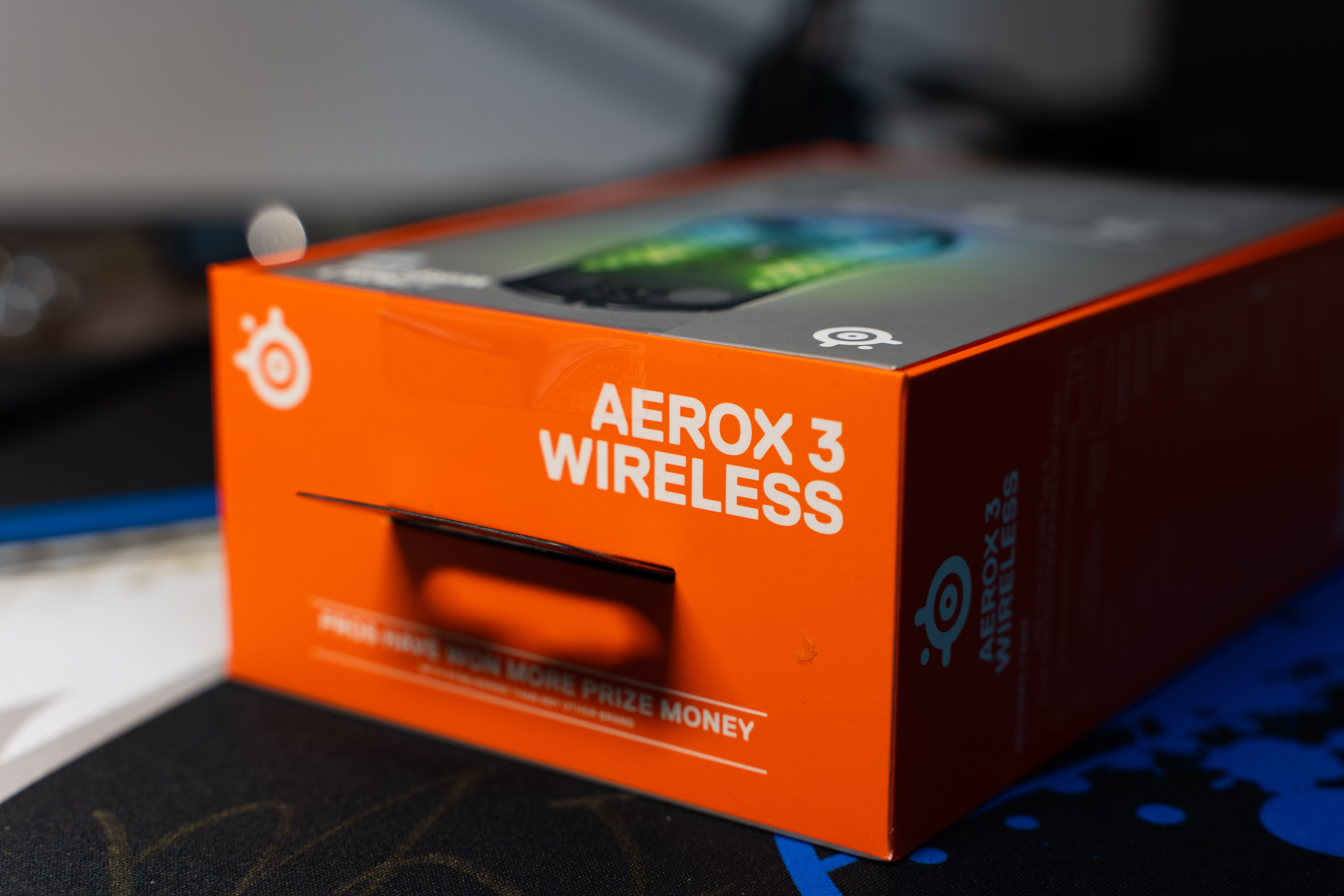 轻量化+无线=赛睿Aerox3Wireless