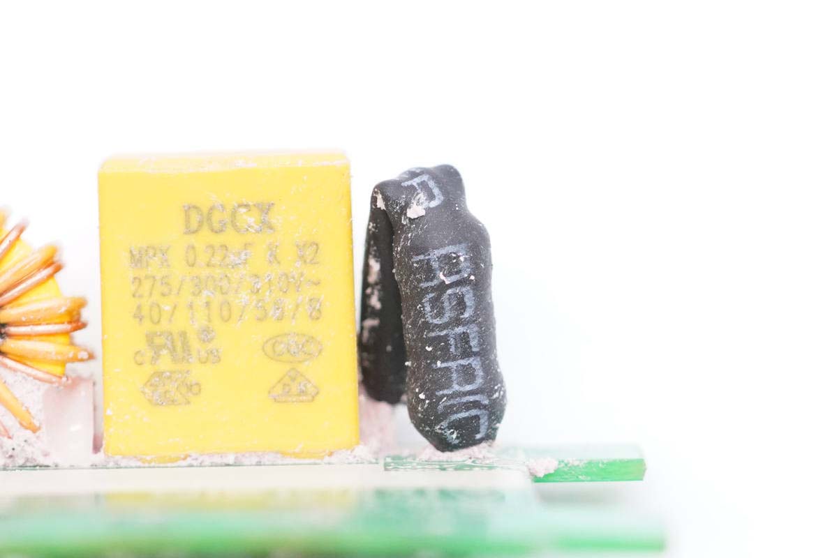 氮化镓快充拆解,双口快充头65w氮化镓拆解