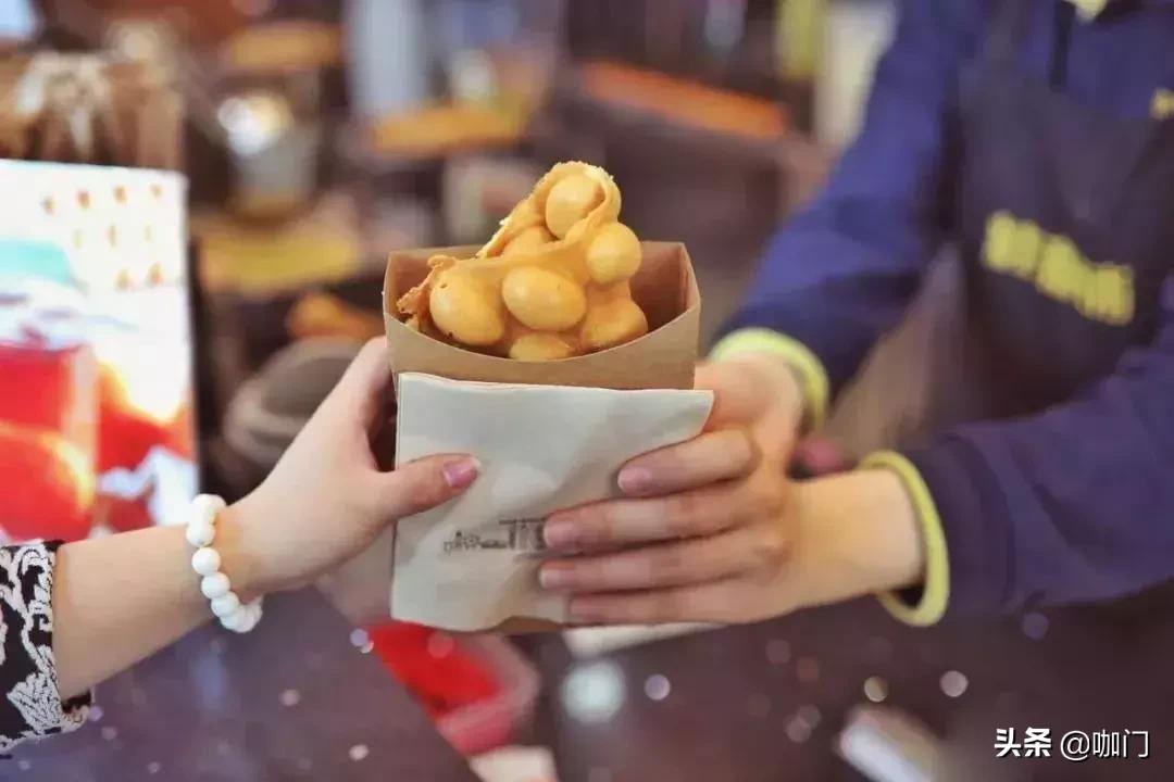 奶茶店自己开好还是加盟比较好,koi奶茶店加盟还是直营