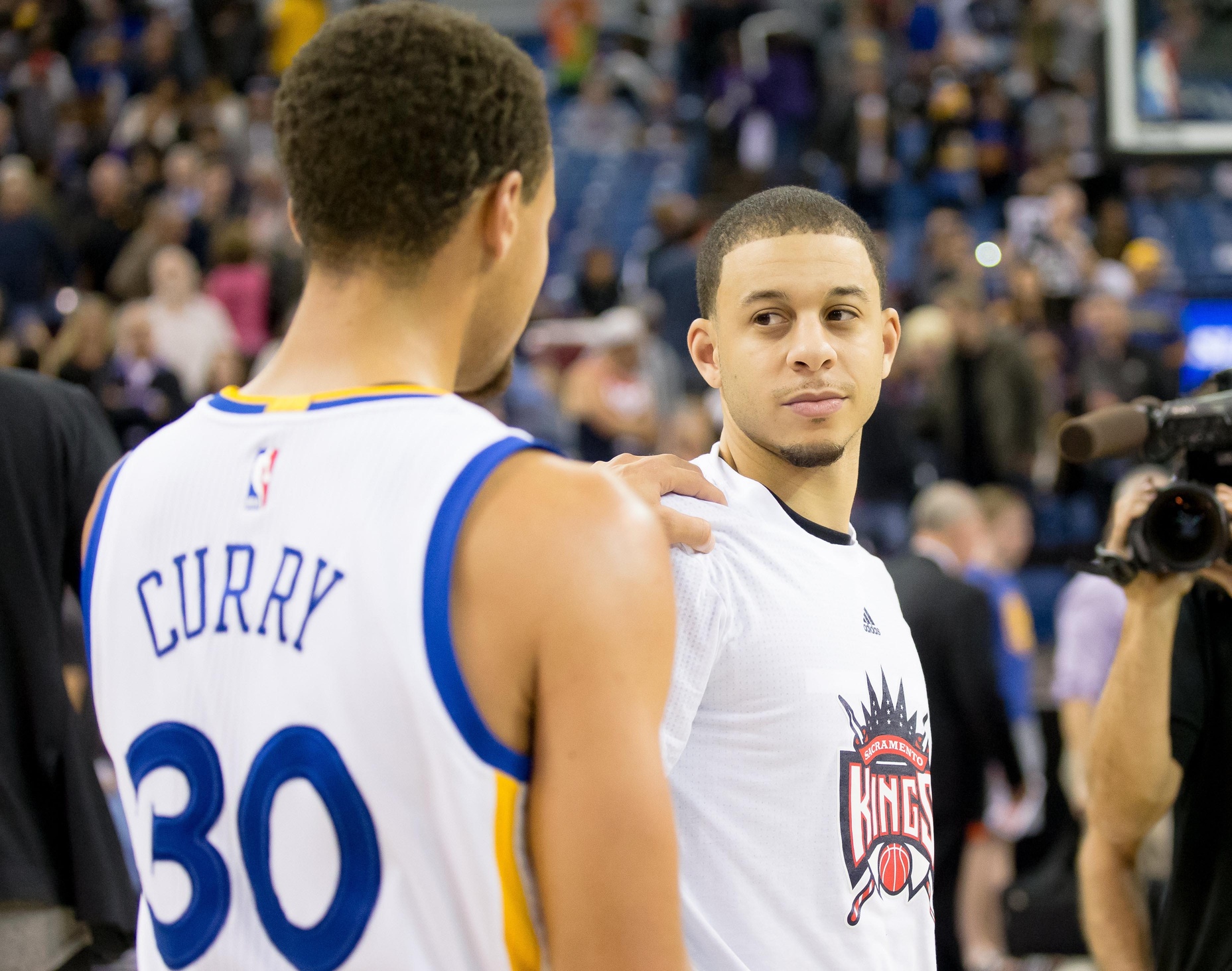 塞斯库里的弟弟在哪个队,库里弟弟塞斯库里是真弟弟吗