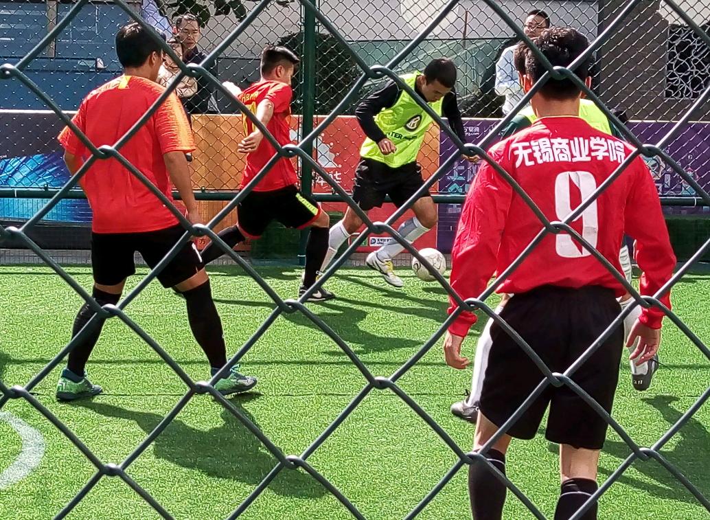 智慧迷城助力全民购物嘉年华无锡苏宁广场构建智慧科技IP