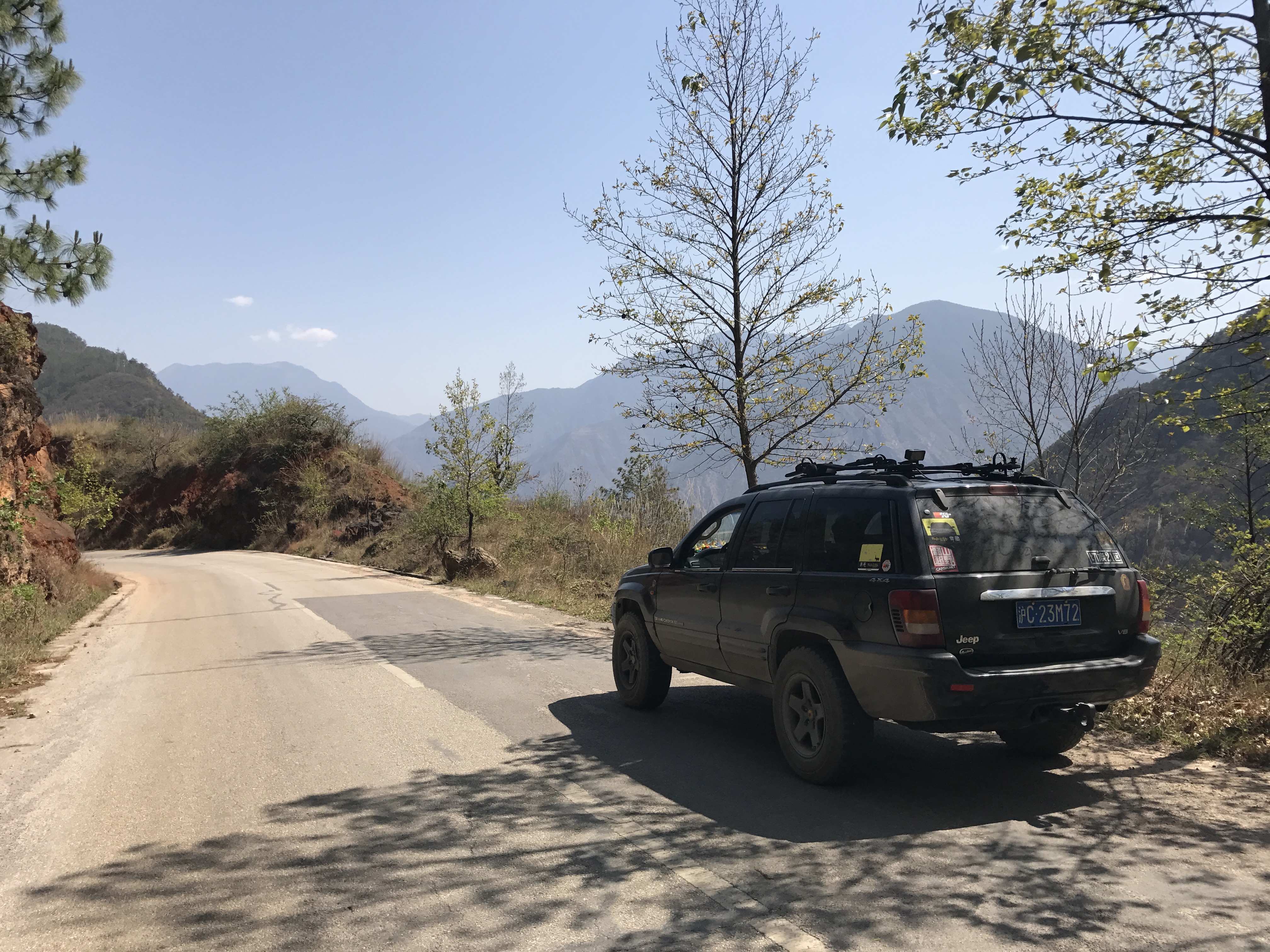 在国内生不逢时的第二代大切诺基WJ，还记得他么？他陪我走遍天涯