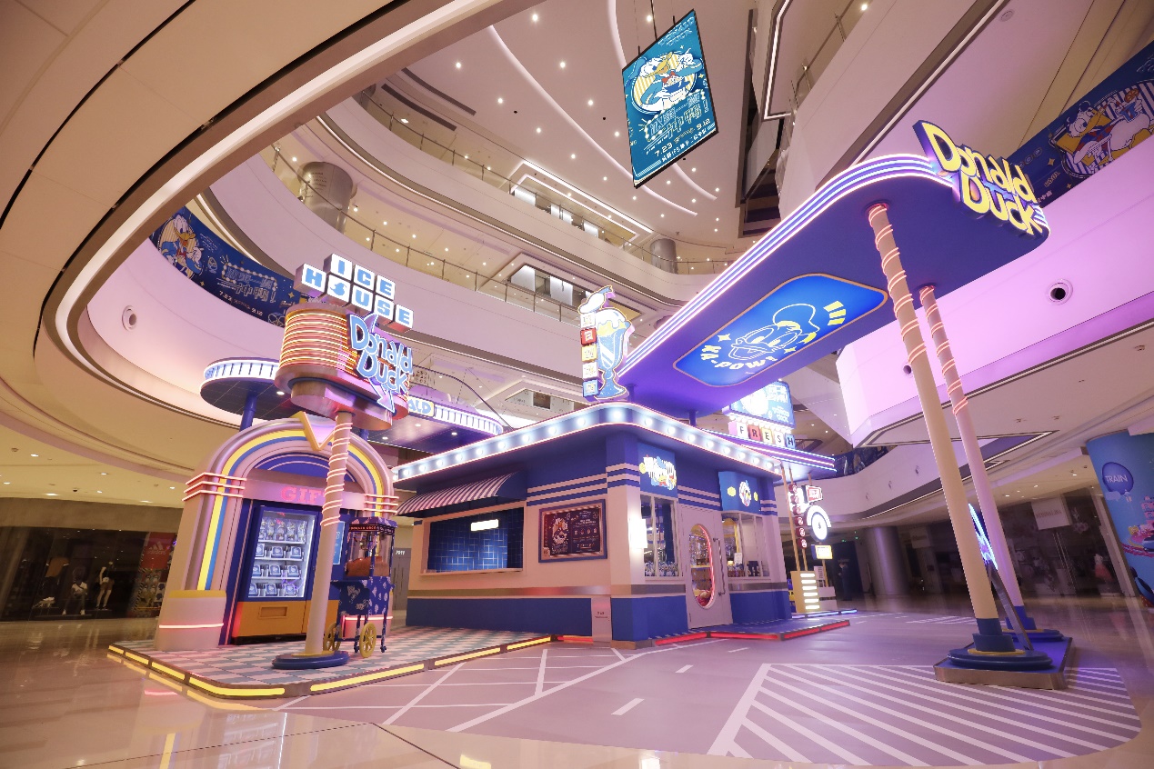 清凉一夏甜蜜冰淇淋展冰爽来袭,唐老鸭夏日刨冰快闪店